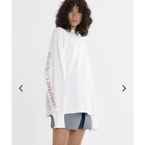 CLAUDIA LI White Long Sleeve Sweatshirt with Gradient Sleeve Text